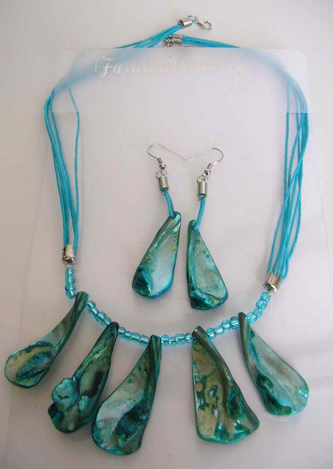costume jewelry catalog wholesale by Canadian jewelry